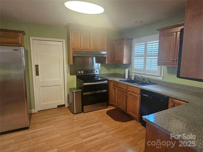 10670 Troutman Road, Midland, NC 28107.  MLS# CAR4295549, YatesRealty ID 19. 