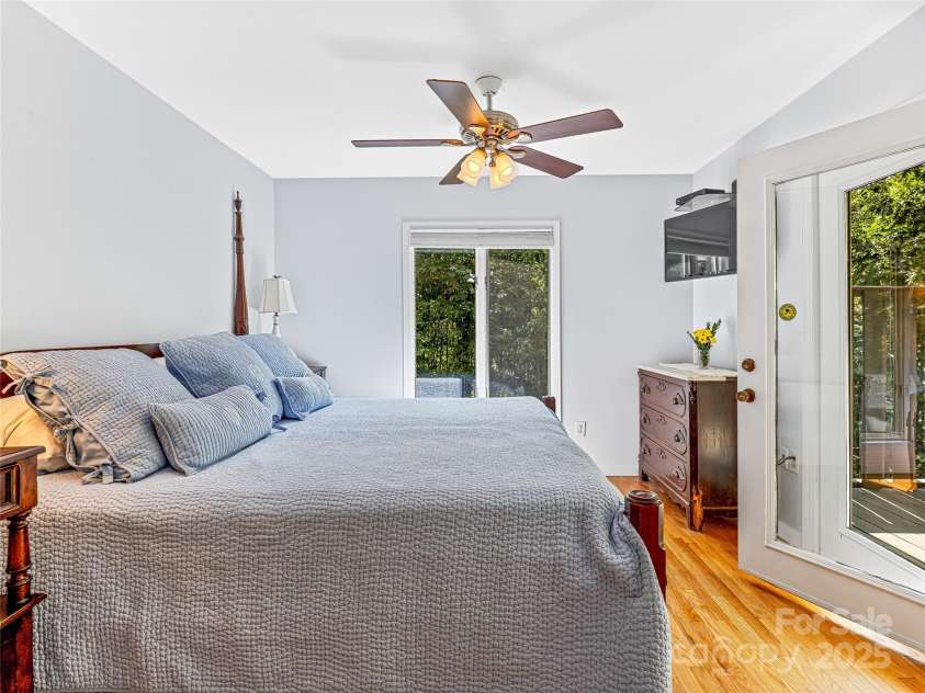 5 Hillcrest Road, Asheville, NC 28804.  MLS# CAR4180029, YatesRealty ID 190. 