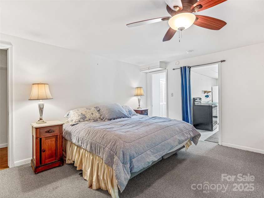 5 Hillcrest Road, Asheville, NC 28804.  MLS# CAR4180029, YatesRealty ID 190. 