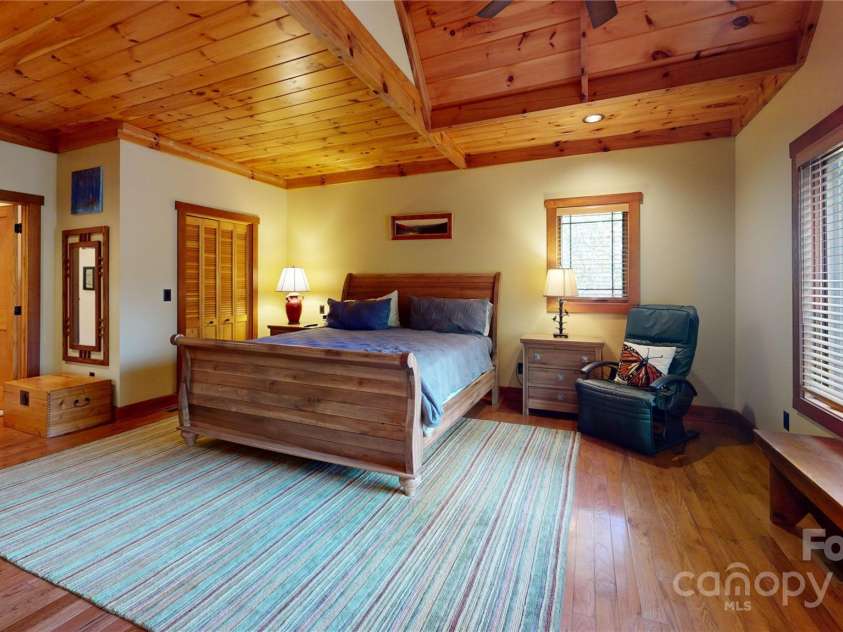 811 Hemlock Drive, Newland, NC 28657.  MLS# CAR4313317, YatesRealty ID 190. 