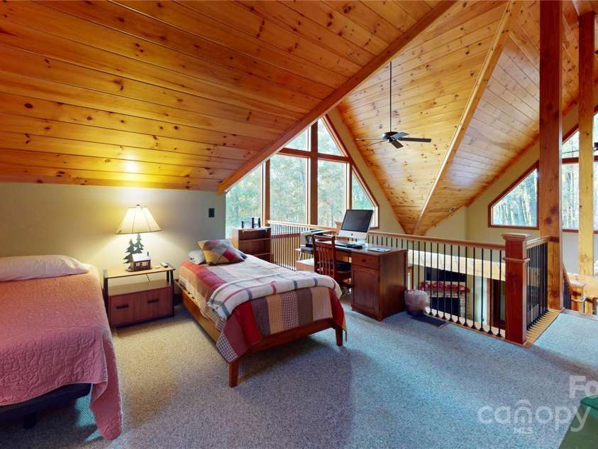 811 Hemlock Drive, Newland, NC 28657.  MLS# CAR4313317, YatesRealty ID 190. 