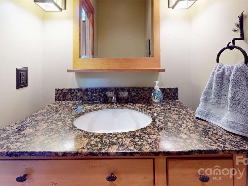 811 Hemlock Drive, Newland, NC 28657.  MLS# CAR4313317, YatesRealty ID 190. 