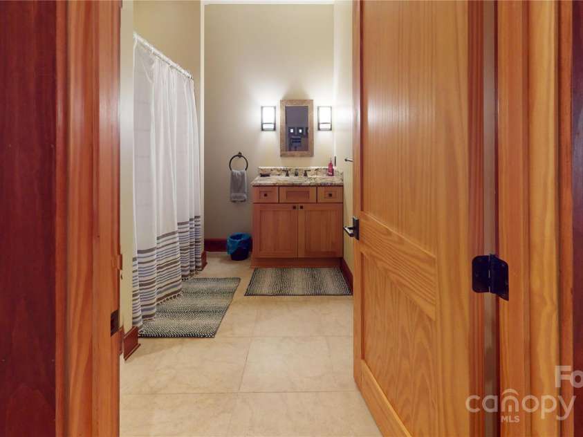 811 Hemlock Drive, Newland, NC 28657.  MLS# CAR4313317, YatesRealty ID 190. 