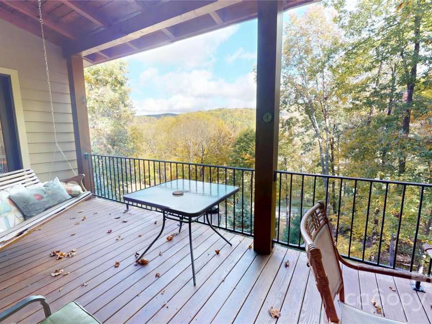811 Hemlock Drive, Newland, NC 28657.  MLS# CAR4313317, YatesRealty ID 190. 