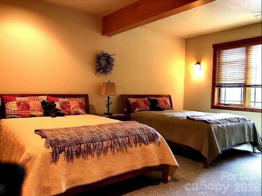 811 Hemlock Drive, Newland, NC 28657.  MLS# CAR4407306, YatesRealty ID 190. 