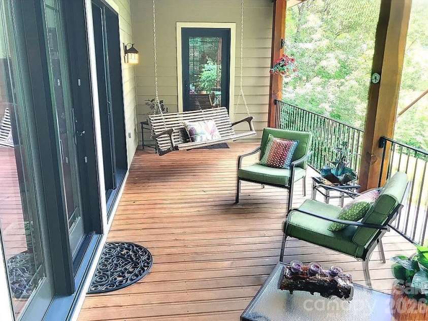811 Hemlock Drive, Newland, NC 28657.  MLS# CAR4407306, YatesRealty ID 190. 
