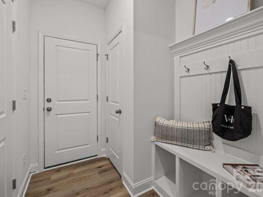 5008 Cherry Gum Court, Matthews, NC 28105.  MLS# CAR4335325, YatesRealty ID 1900. 
