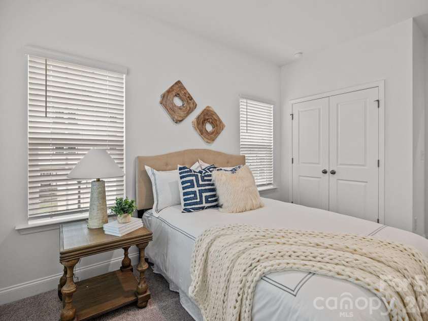 5008 Cherry Gum Court, Matthews, NC 28105.  MLS# CAR4335325, YatesRealty ID 1900. 