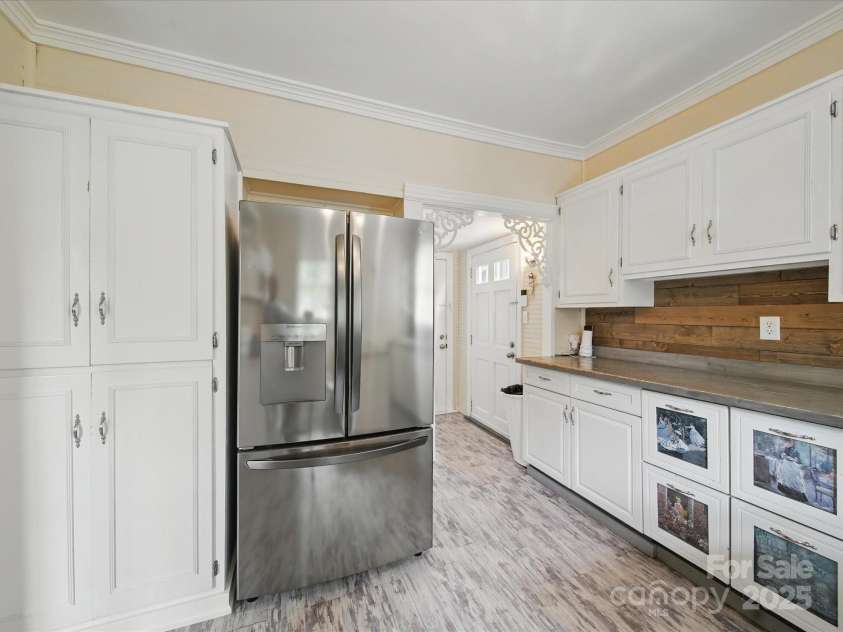 308 Monroe Street, Salisbury, NC 28144.  MLS# CAR4264965, YatesRealty ID 19000. 