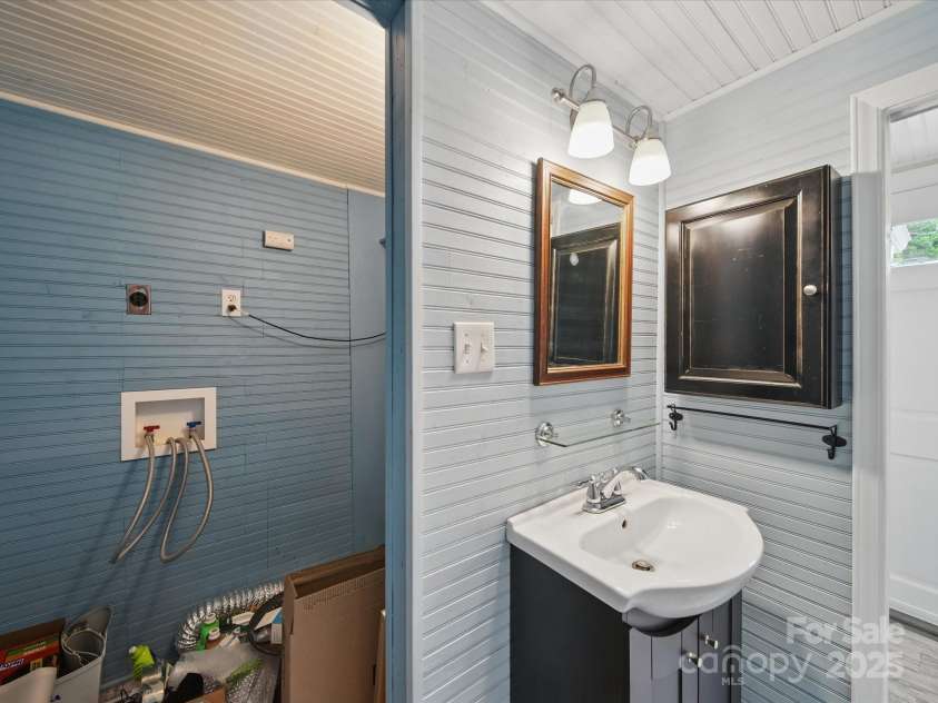308 Monroe Street, Salisbury, NC 28144.  MLS# CAR4264965, YatesRealty ID 19000. 