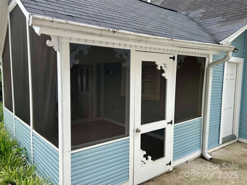 308 Monroe Street, Salisbury, NC 28144.  MLS# CAR4264965, YatesRealty ID 19000. 