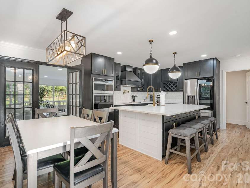 8823 Dartmoor Place, Mint Hill, NC 28227.  MLS# CAR4377805, YatesRealty ID 19000. 