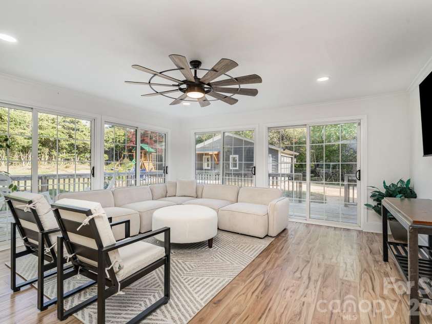 8823 Dartmoor Place, Mint Hill, NC 28227.  MLS# CAR4377805, YatesRealty ID 19000. 
