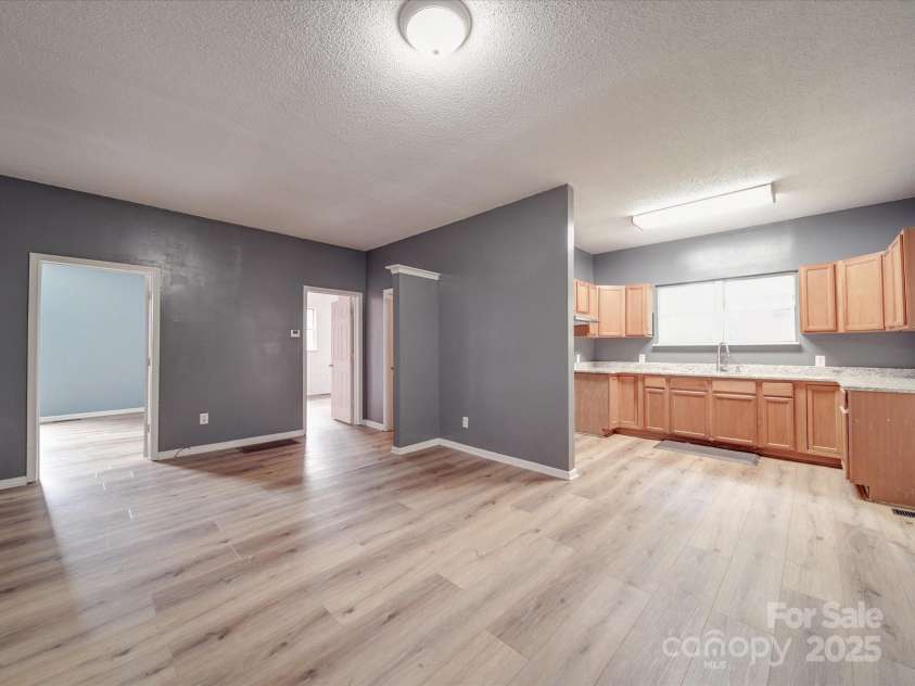 2440 Myers Street, Gastonia, NC 28056.  MLS# CAR4264367, YatesRealty ID 19001. 