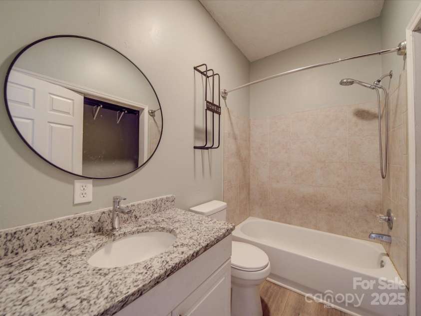 2440 Myers Street, Gastonia, NC 28056.  MLS# CAR4264367, YatesRealty ID 19001. 