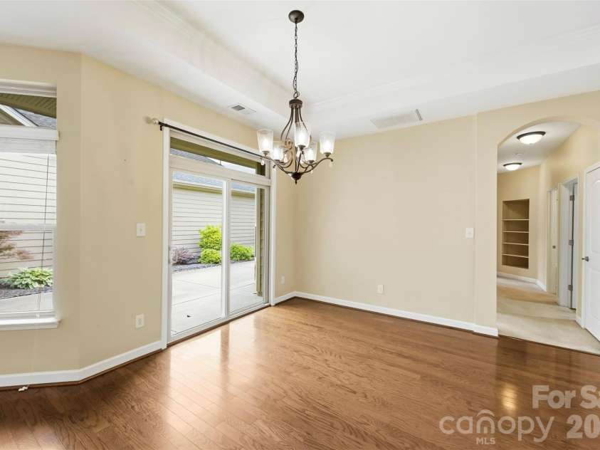 4950 Polo Gate Boulevard, Charlotte, NC 28216.  MLS# CAR4377971, YatesRealty ID 19001. 