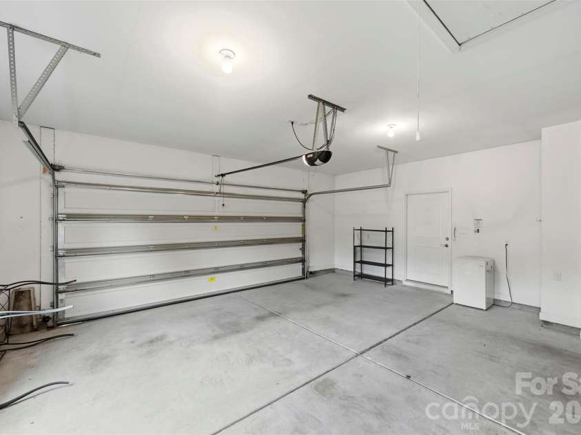 4950 Polo Gate Boulevard, Charlotte, NC 28216.  MLS# CAR4377971, YatesRealty ID 19001. 