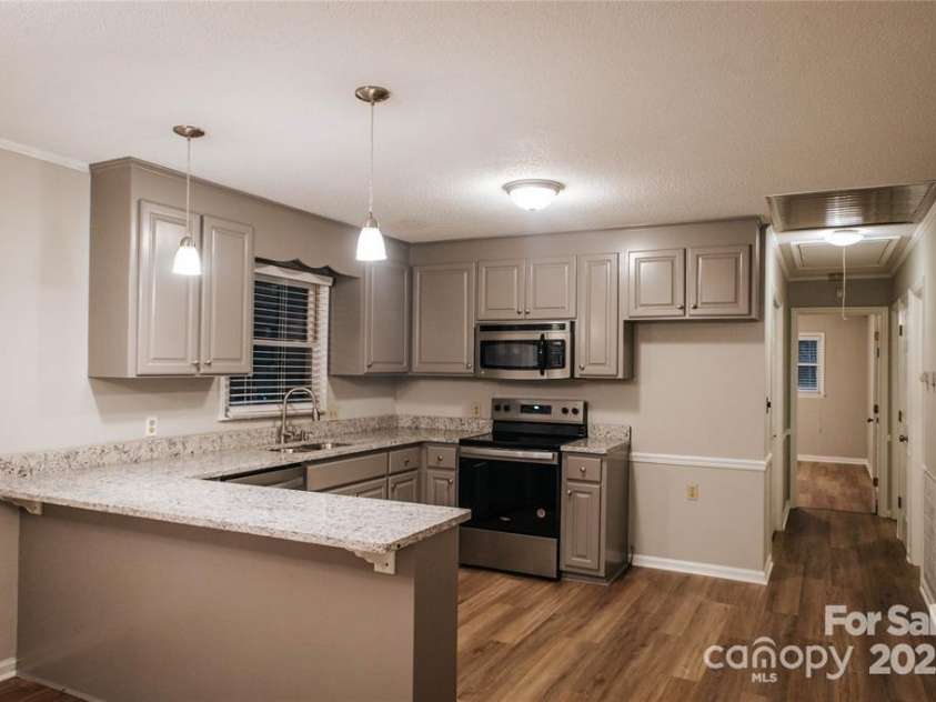 1708 Dogwood Lane, Lancaster, SC 29720.  MLS# CAR4257949, YatesRealty ID 19003. 