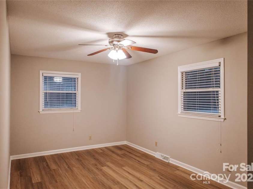 1708 Dogwood Lane, Lancaster, SC 29720.  MLS# CAR4257949, YatesRealty ID 19003. 