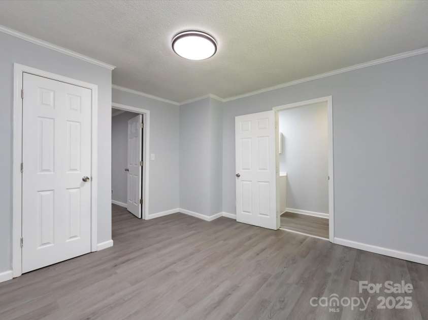 2730 Crescent Lane, Gastonia, NC 28052.  MLS# CAR4247959, YatesRealty ID 19004. 2nd Unit(B)- Bedroom