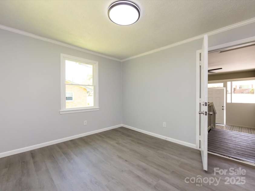 2730 Crescent Lane, Gastonia, NC 28052.  MLS# CAR4247959, YatesRealty ID 19004. 2nd Unit(B)- Living room