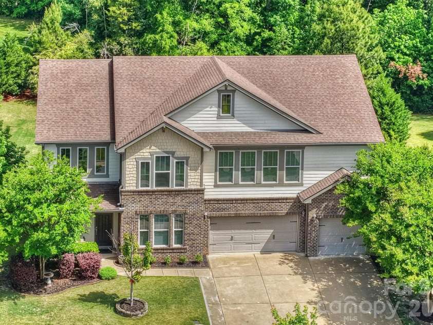 819 Tyne Drive, Fort Mill, SC 29715.  MLS# CAR4375849, YatesRealty ID 19004. 