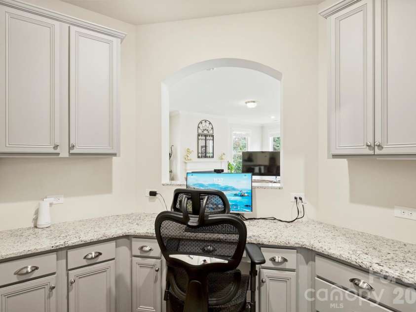 819 Tyne Drive, Fort Mill, SC 29715.  MLS# CAR4375849, YatesRealty ID 19004. 