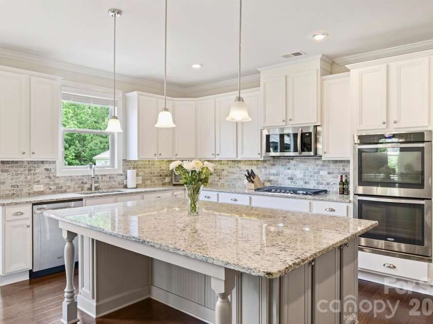 819 Tyne Drive, Fort Mill, SC 29715.  MLS# CAR4375849, YatesRealty ID 19004. 