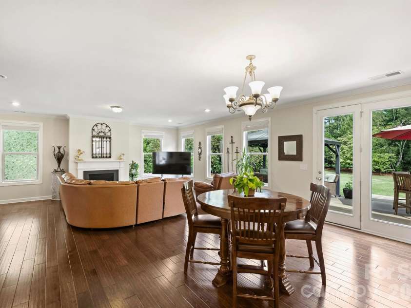 819 Tyne Drive, Fort Mill, SC 29715.  MLS# CAR4375849, YatesRealty ID 19004. 