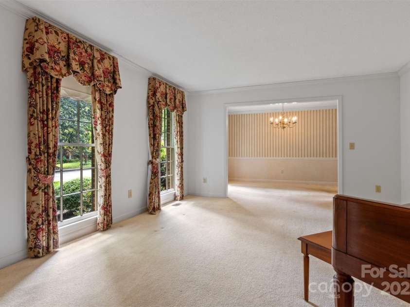 1940 12th Street, Hickory, NC 28601.  MLS# CAR4256350, YatesRealty ID 19005. 