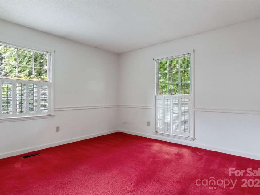 1940 12th Street, Hickory, NC 28601.  MLS# CAR4256350, YatesRealty ID 19005. 