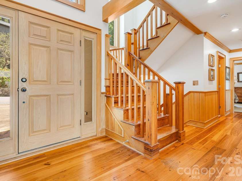 206 Twin Springs Road, Blowing Rock, NC 28605.  MLS# CAR4375929, YatesRealty ID 19005. 
