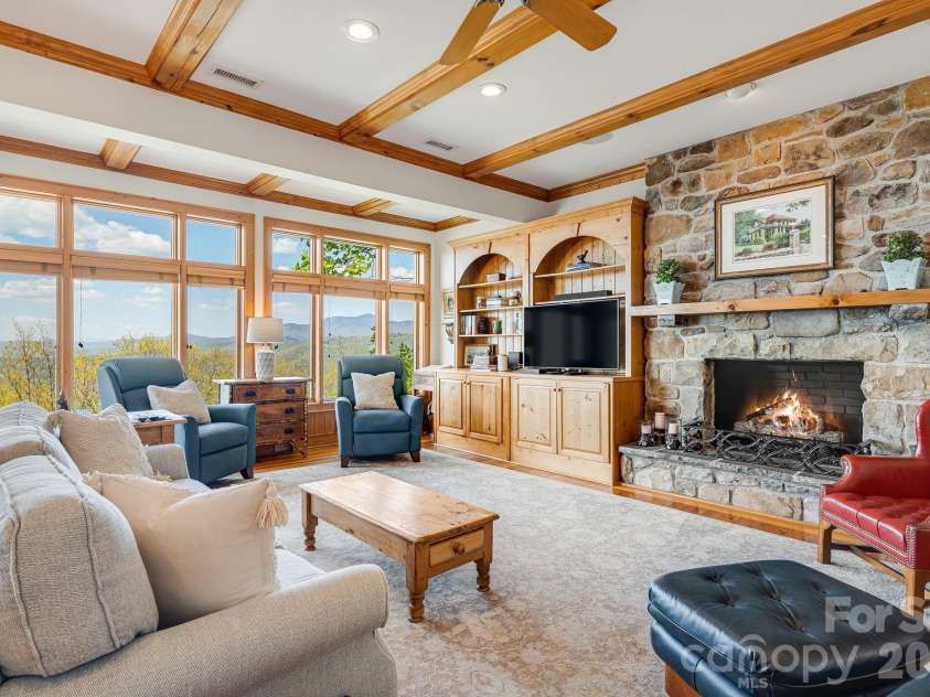 206 Twin Springs Road, Blowing Rock, NC 28605.  MLS# CAR4375929, YatesRealty ID 19005. 