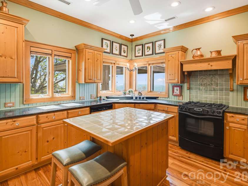 206 Twin Springs Road, Blowing Rock, NC 28605.  MLS# CAR4375929, YatesRealty ID 19005. 