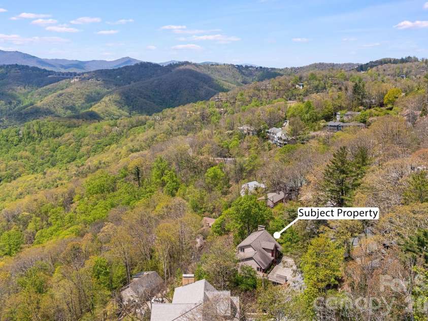 206 Twin Springs Road, Blowing Rock, NC 28605.  MLS# CAR4375929, YatesRealty ID 19005. 