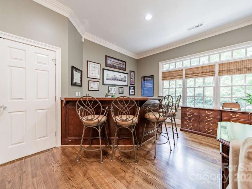 4001 Doves Roost Court, Charlotte, NC 28211.  MLS# CAR4266403, YatesRealty ID 19006. Bonus Room