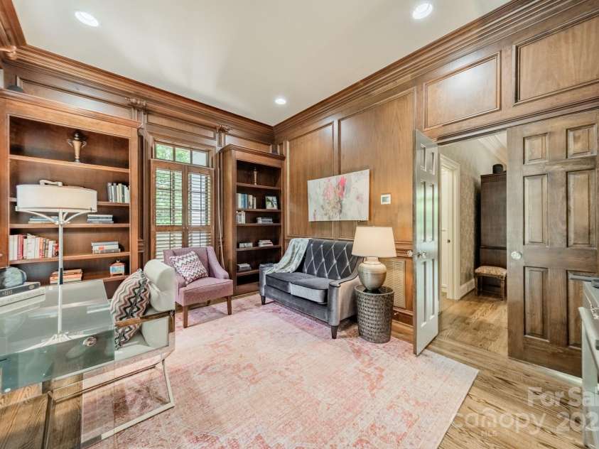 4001 Doves Roost Court, Charlotte, NC 28211.  MLS# CAR4266403, YatesRealty ID 19006. Study