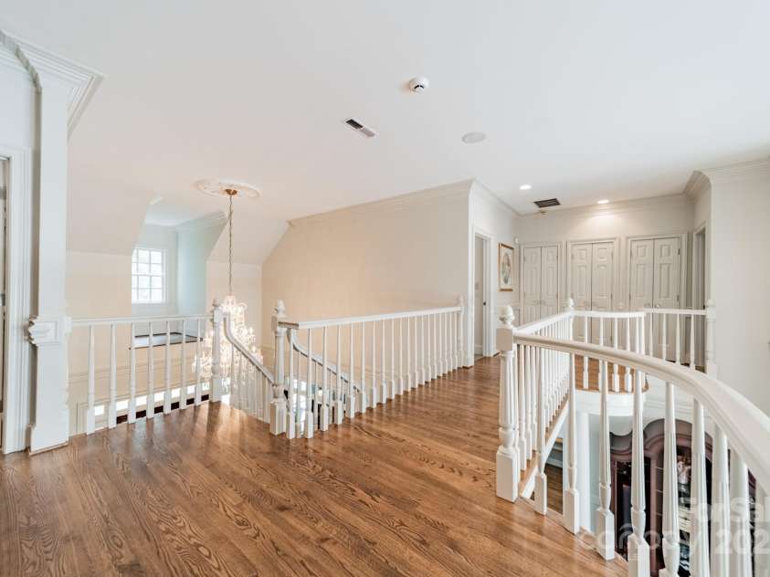 4001 Doves Roost Court, Charlotte, NC 28211.  MLS# CAR4266403, YatesRealty ID 19006. Upper Level