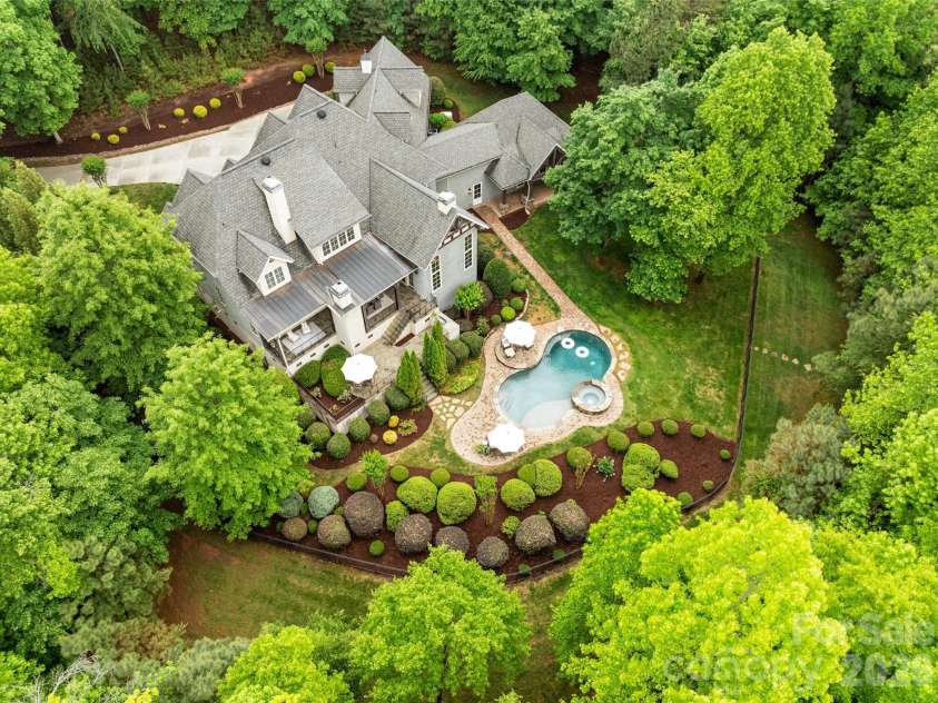 9105 Island Point Road, Charlotte, NC 28278.  MLS# CAR4329226, YatesRealty ID 19009. 