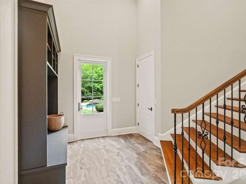 9105 Island Point Road, Charlotte, NC 28278.  MLS# CAR4329226, YatesRealty ID 19009. Pool Lockers/Mudroom