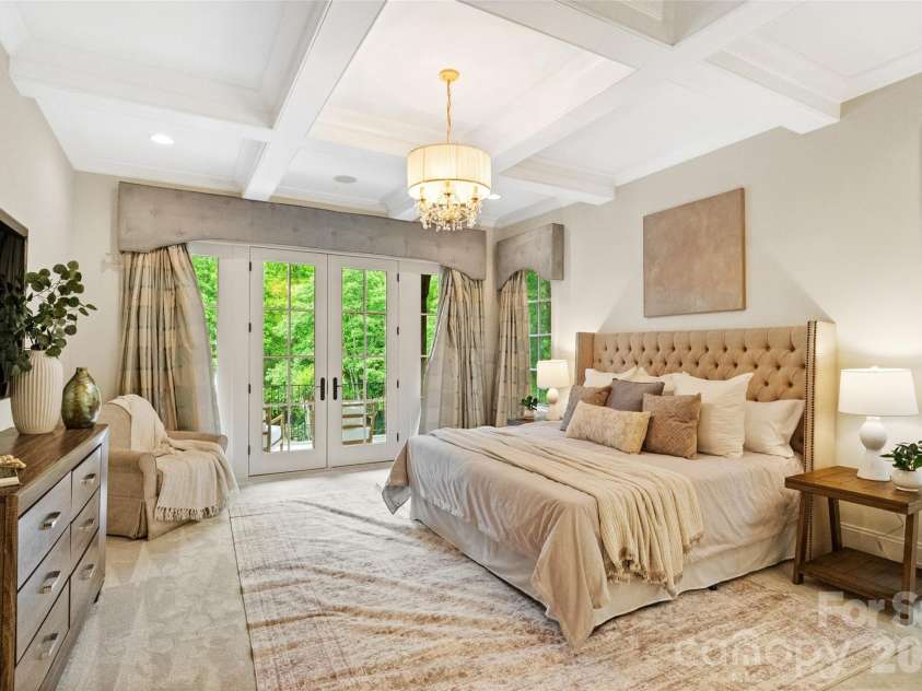 9105 Island Point Road, Charlotte, NC 28278.  MLS# CAR4329226, YatesRealty ID 19009. Primary Bedroom