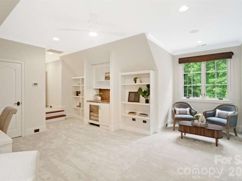 9105 Island Point Road, Charlotte, NC 28278.  MLS# CAR4329226, YatesRealty ID 19009. Second Floor Suite