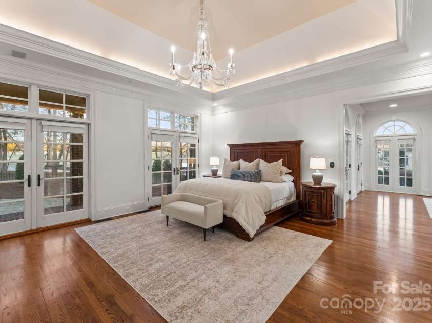 17429 Staysail Court, Cornelius, NC 28031.  MLS# CAR4232849, YatesRealty ID 1901. Primary Suite on Main