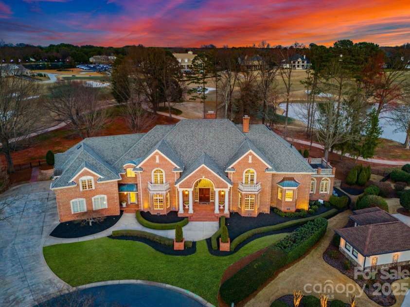 17429 Staysail Court, Cornelius, NC 28031.  MLS# CAR4232849, YatesRealty ID 1901. Private Cul-de-sac lot