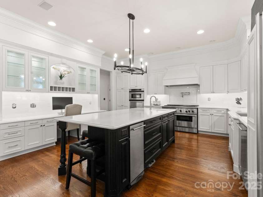 17429 Staysail Court, Cornelius, NC 28031.  MLS# CAR4232849, YatesRealty ID 1901. Redesigned & renovated kitchen