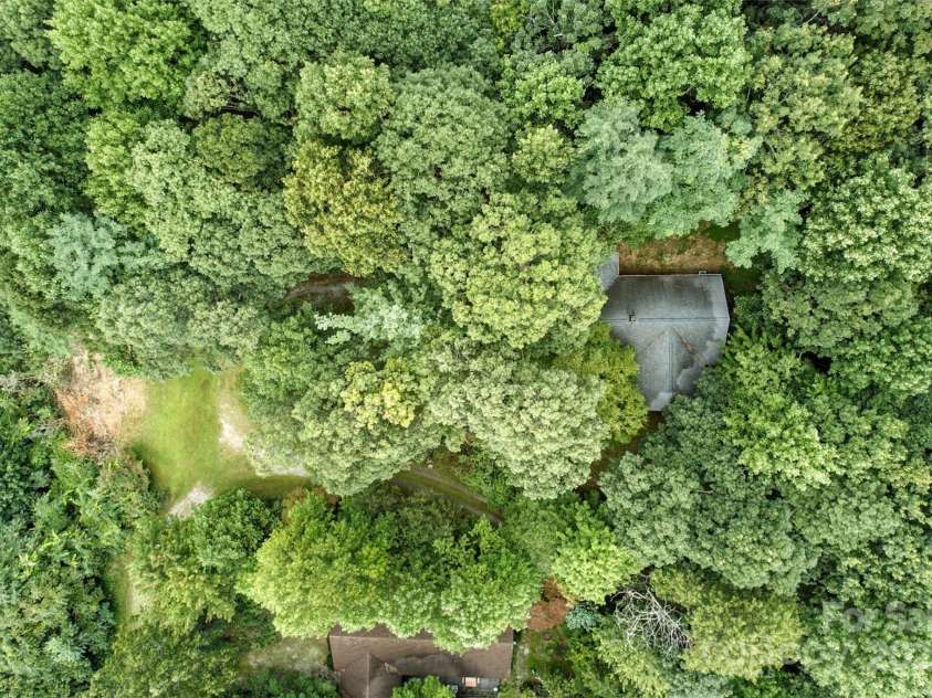 3605 Skyuka Mountain Road, Columbus, NC 28722.  MLS# CAR4289447, YatesRealty ID 1901. 