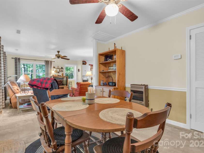 3605 Skyuka Mountain Road, Columbus, NC 28722.  MLS# CAR4289447, YatesRealty ID 1901. Dining Area