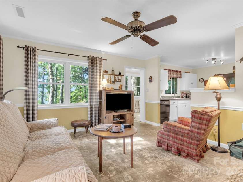 3605 Skyuka Mountain Road, Columbus, NC 28722.  MLS# CAR4289447, YatesRealty ID 1901. Living Room