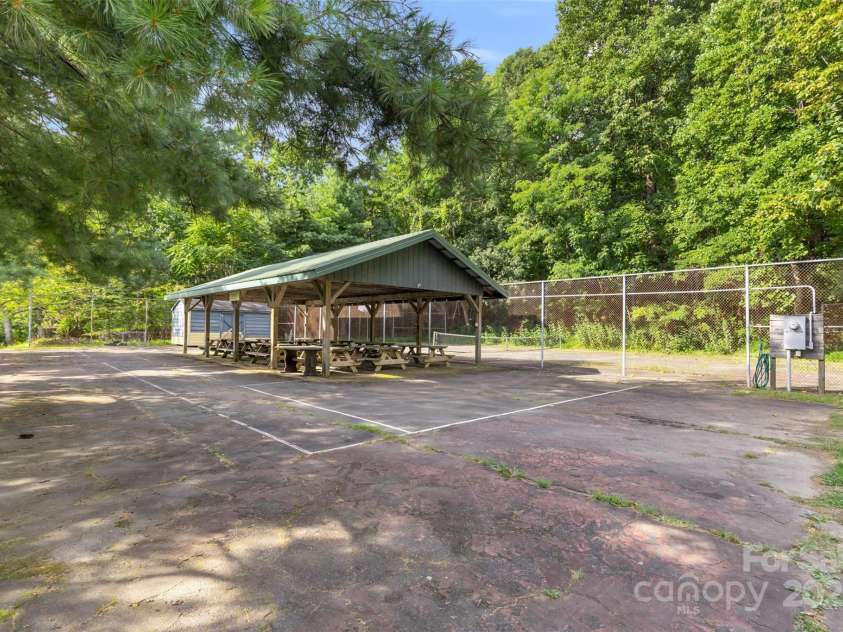 3605 Skyuka Mountain Road, Columbus, NC 28722.  MLS# CAR4289447, YatesRealty ID 1901. Pavillon & Courts