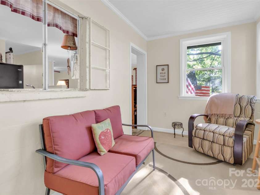 3605 Skyuka Mountain Road, Columbus, NC 28722.  MLS# CAR4289447, YatesRealty ID 1901. Sunroom off Kitchen